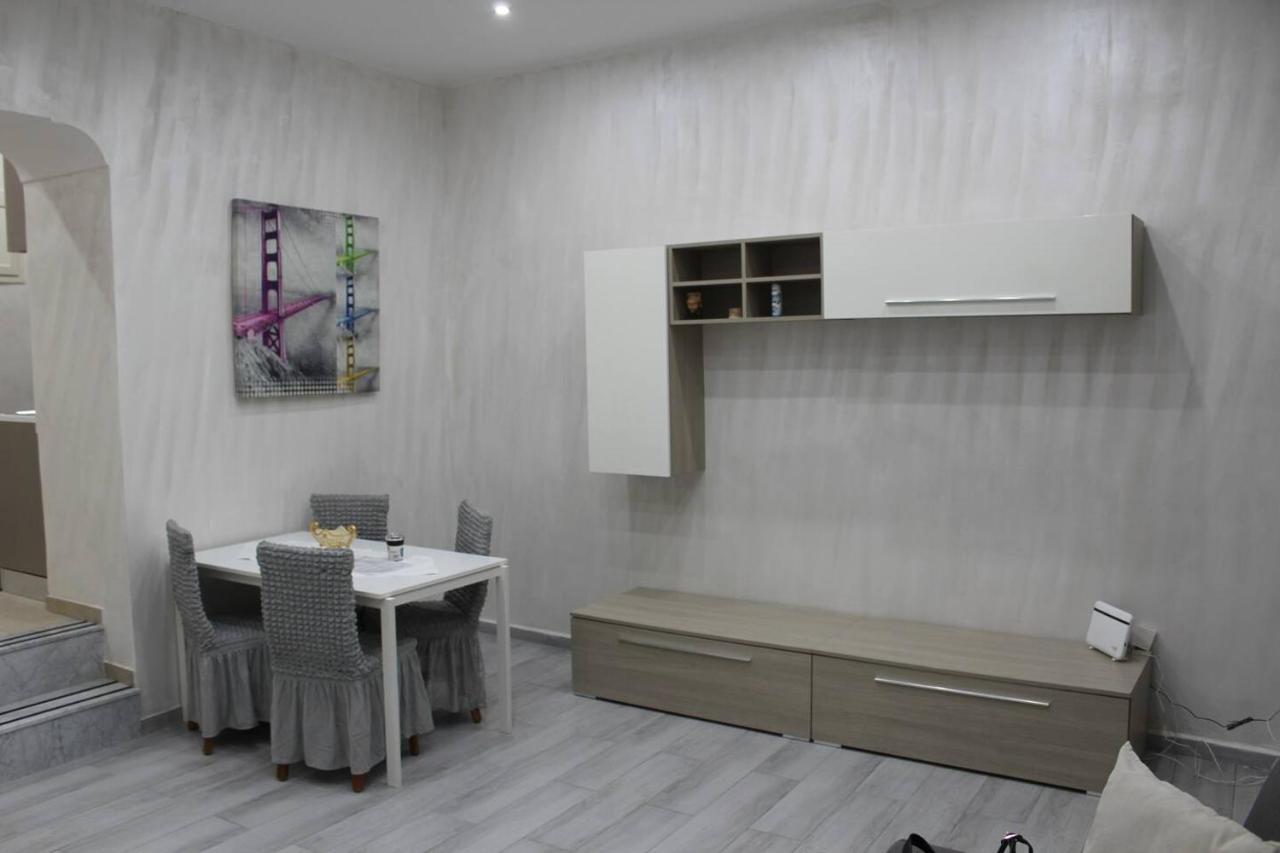 Aparthotel Casa Vacanza Grey Neapel Exterior foto