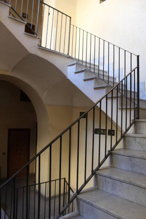 Aparthotel Casa Vacanza Grey Neapel Exterior foto