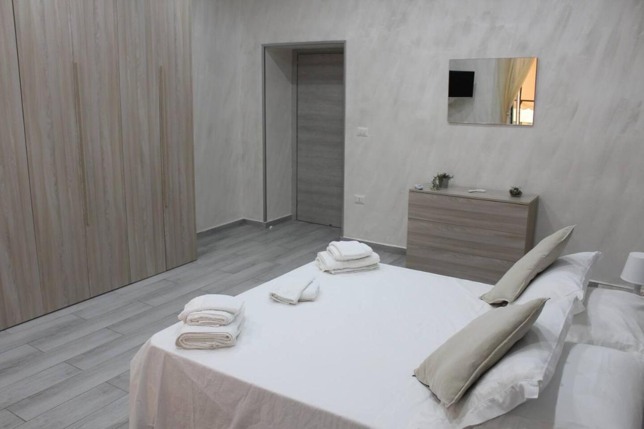 Aparthotel Casa Vacanza Grey Neapel Exterior foto